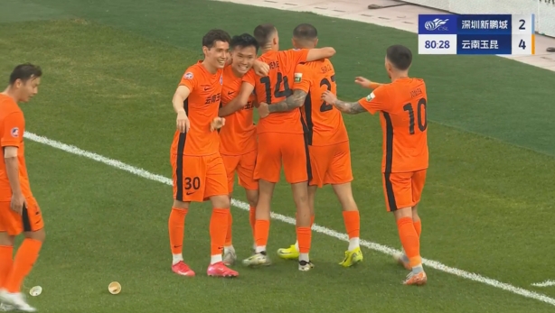 玉昆4-2領(lǐng)先新鵬城！杜加利奇冒頂，徐宏杰得球抽射破門