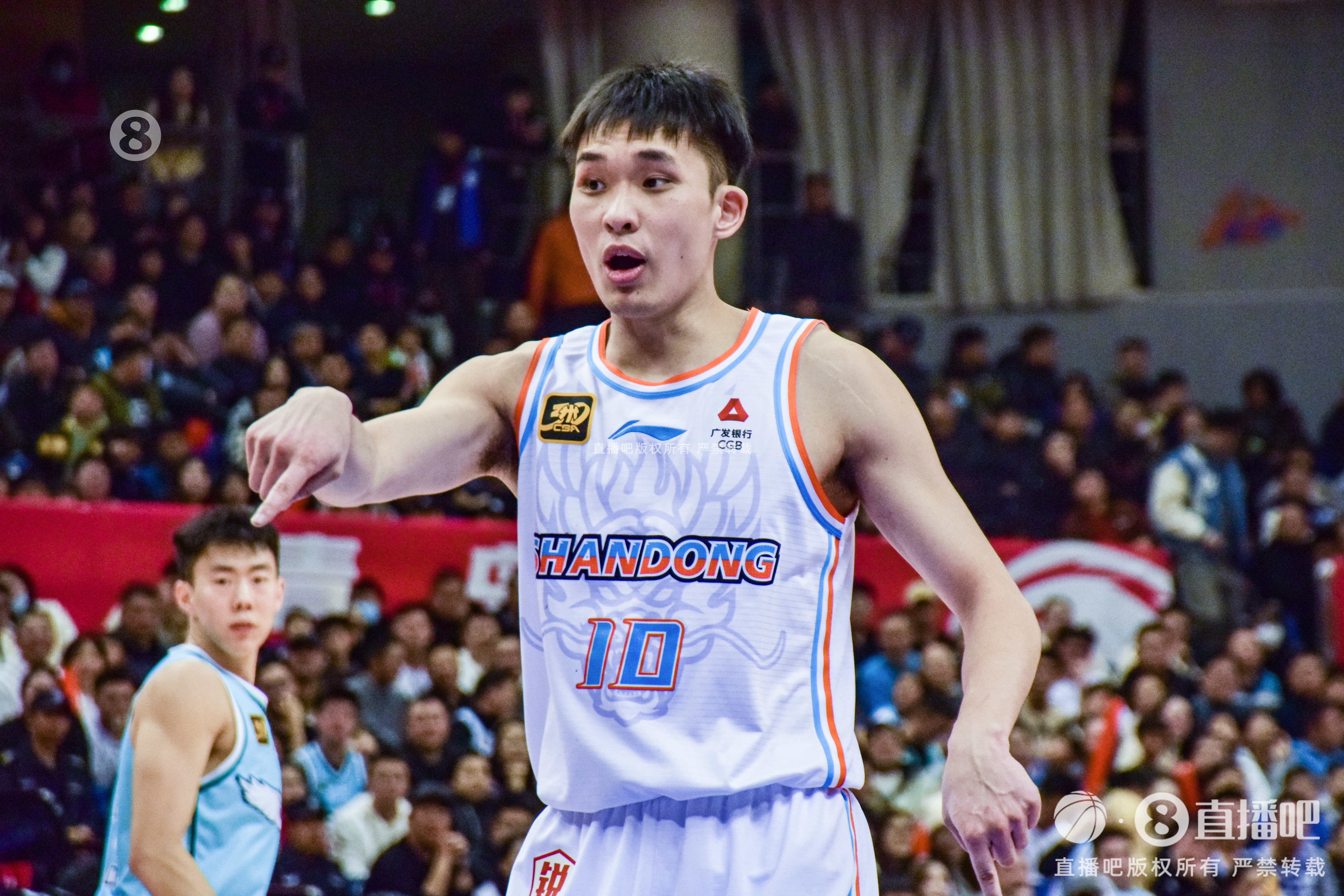 攻防俱佳！狀元秀謝智杰7中5拿到16分3板3助5斷 三分3中3
