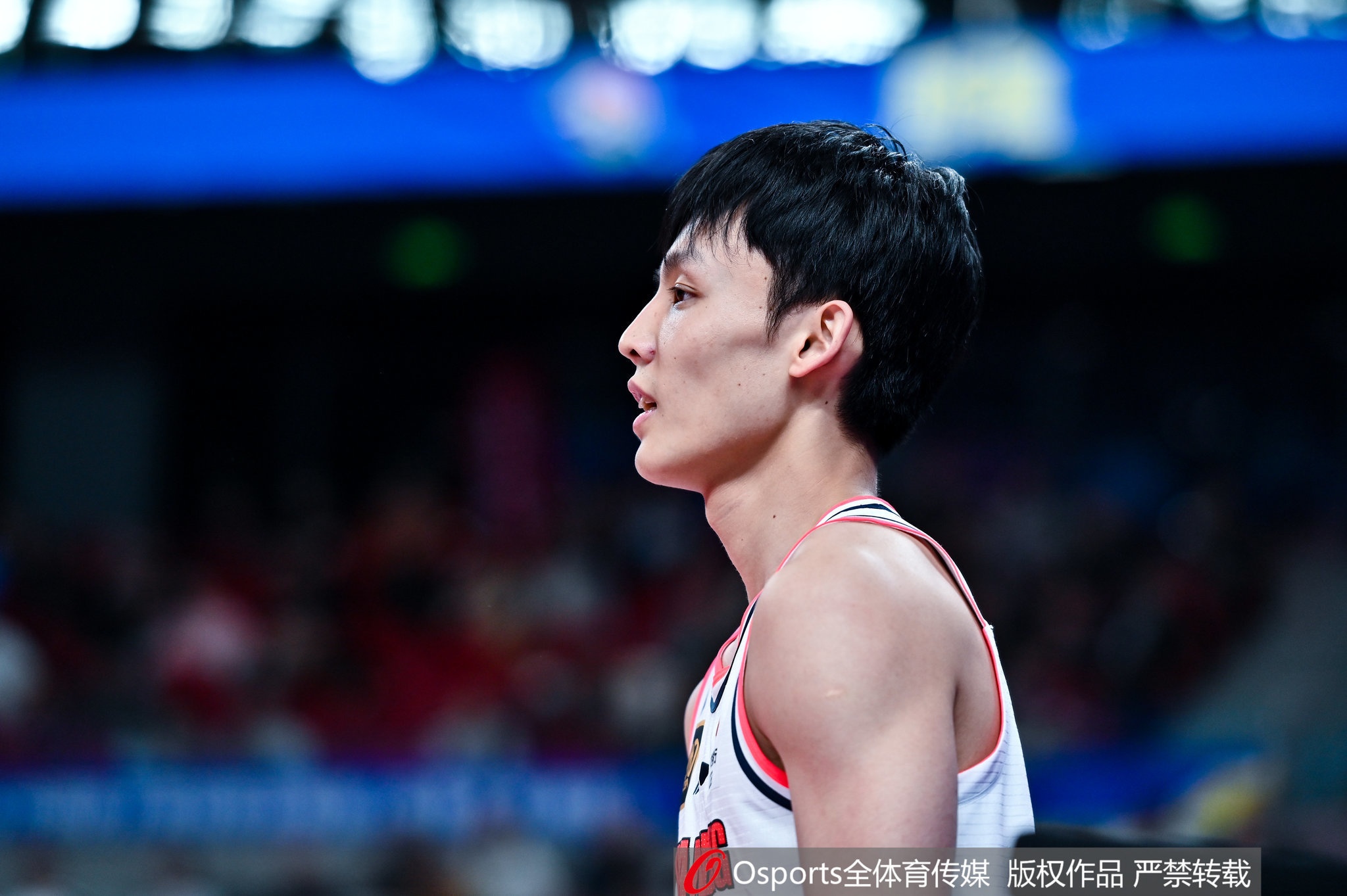 中鋒本色！徐杰3個前板并列全隊最多 9中3拿到13分7板4助2斷0失誤